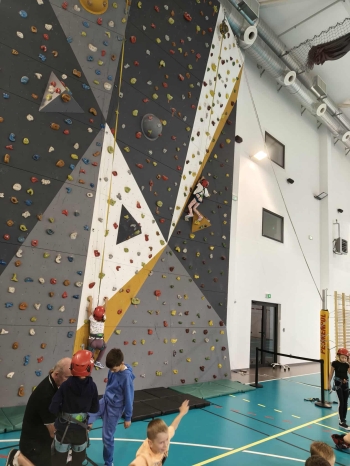 c6db2c18-42eb-4547-9cd7-3a3fc2681094