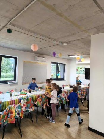 e0a15710-fe87-4b2f-b5b2-4fe54ee1d001