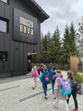 eb26732e-e012-46f3-998a-f5e10bb64002