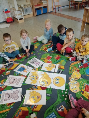 aa97542d-0fb6-44b7-84f9-f48c442511cb