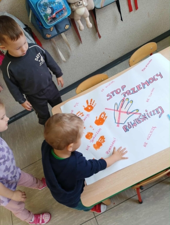 8dbce7ba-4aac-4fb2-a145-5a3a4582ff85