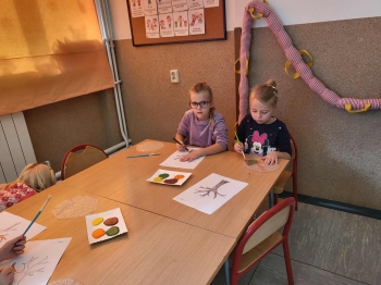 686c2725-e7f1-4962-b57f-2b4b42921a2c