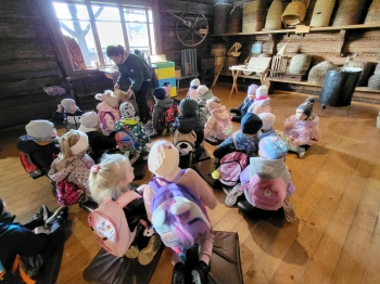 640d327b-2adb-49f0-a420-f78d630263b5