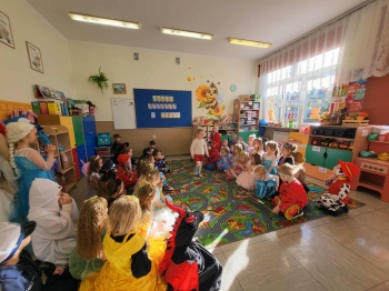 b1f867ee-5307-435c-a1cb-4a30922e3775