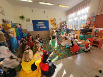 d03ba795-67c6-4567-95a8-3f7a5c404d9c