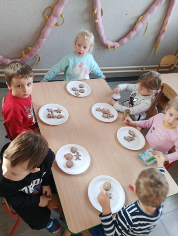 0d956033-27ee-41c7-8479-6228e124b76b