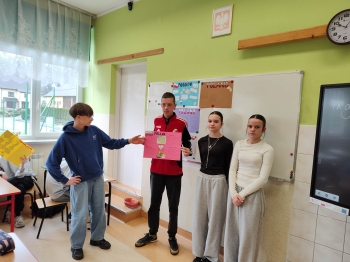 3aa7b906-092c-4425-b672-e76a88f70d66