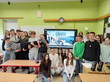 21bc3e57-1c5a-48e1-ac04-3ed4f041f9fd