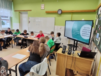 98a0334c-7864-4118-825e-48a3c12d8e74