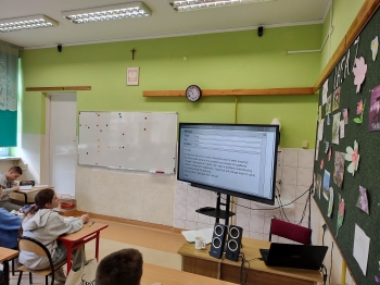 fa001909-e9e4-475f-aea2-e3e53b5ebf77