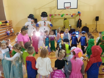 ea0b2bb9-2ecf-4013-a284-23195c35c61f