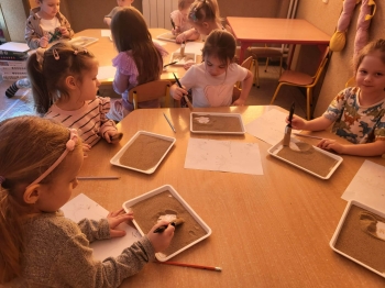 5240eeed-0f3d-4d90-95fc-10040feadf5f