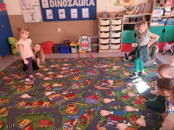 4dbcb10f-a884-4f10-b3b9-60343ca2b551