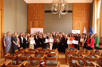 Gala wręczenia Krajowych Certyfikatów Szkoła i Przedszkole Promujące Zdrowie (32).JPG