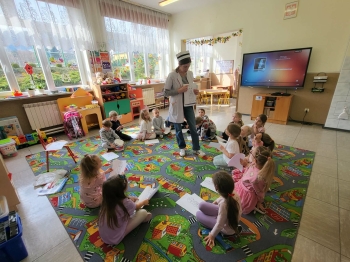 56bc9ca6-94c4-459a-a714-3d4ce2b6a42b