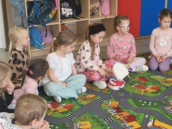 b075d752-0b1a-4d2c-83d9-36ca0ff54679