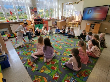 e6f8bb82-70af-4bc1-ba3a-ae9ea695dc7e