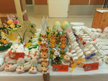 e055fb80-227b-4f63-8549-ed849839a2bb