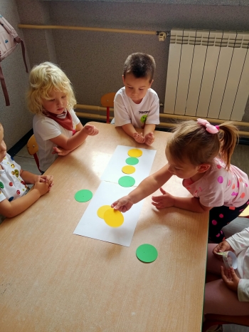 m (5)