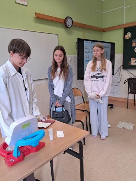 „Przychodzi pacjent do lekarza”… – nietypowa lekcja biologii